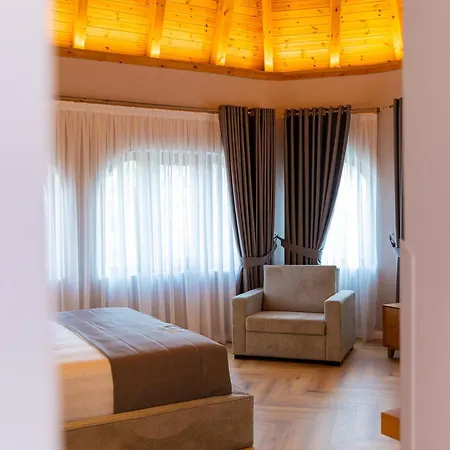 Hotel 101-new Bazaar