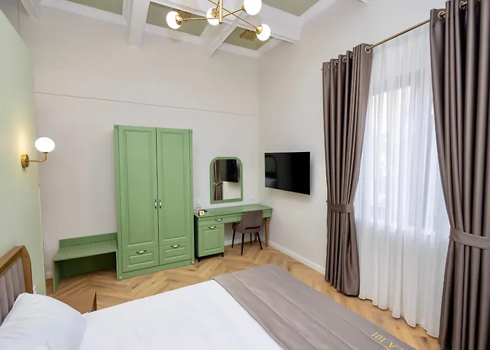 Hotel 101-new Bazaar