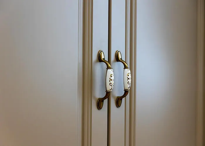 101-new Bazaar Hotel Tirana