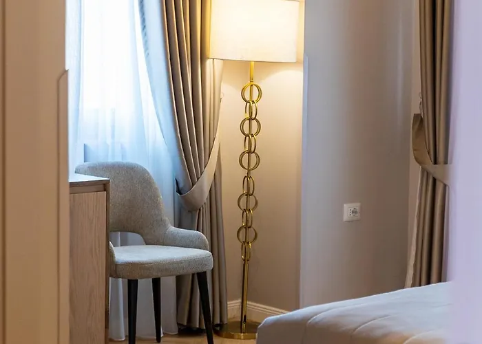 101-new Bazaar Hotel Tirana