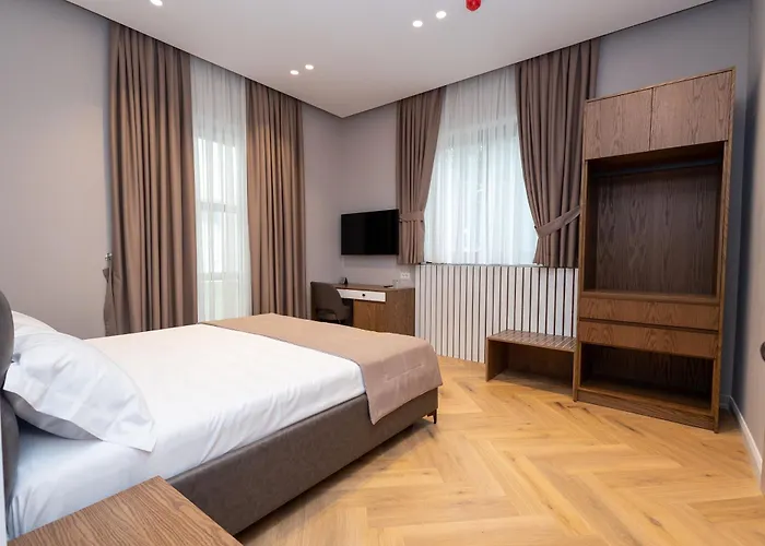 Hotel 101-new Bazaar