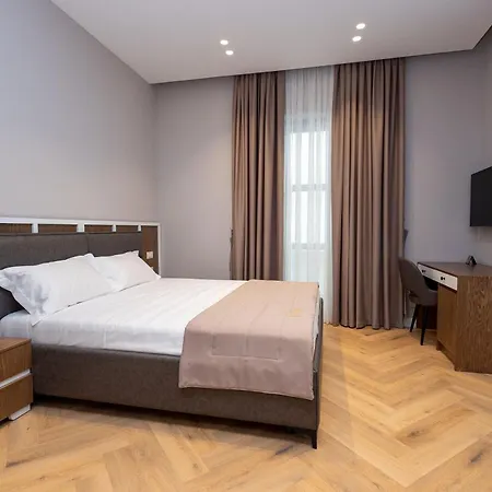 Hotel 101-new Bazaar *