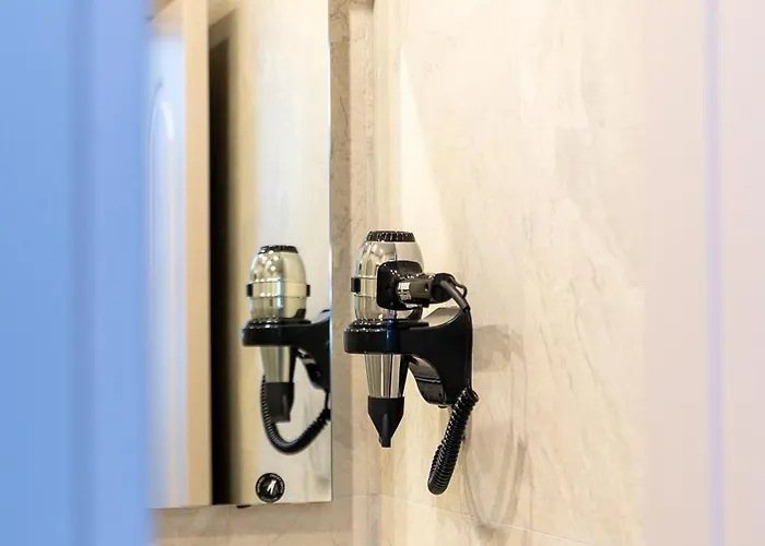 Hotel 101-new Bazaar