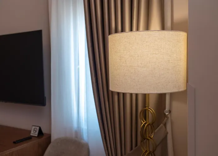 Otel 101-new Bazaar Tiran