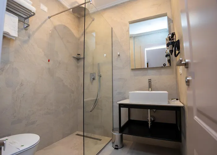 101-new Bazaar Tirana