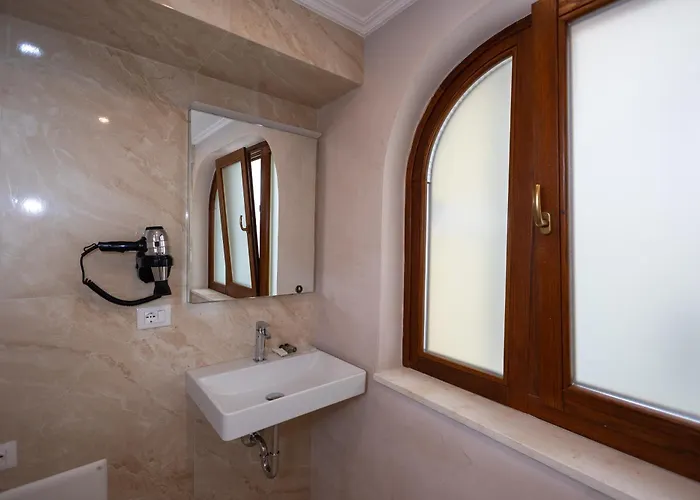 101-new Bazaar 4* Tiran