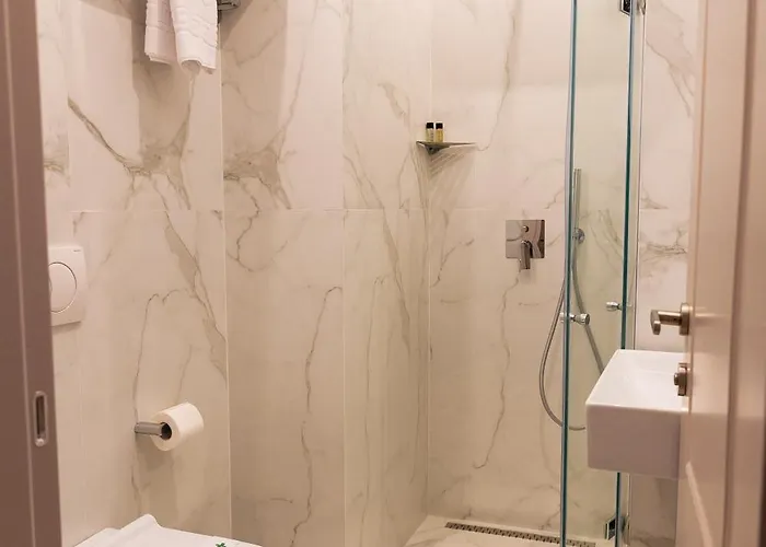 101-new Bazaar 4* Tiran